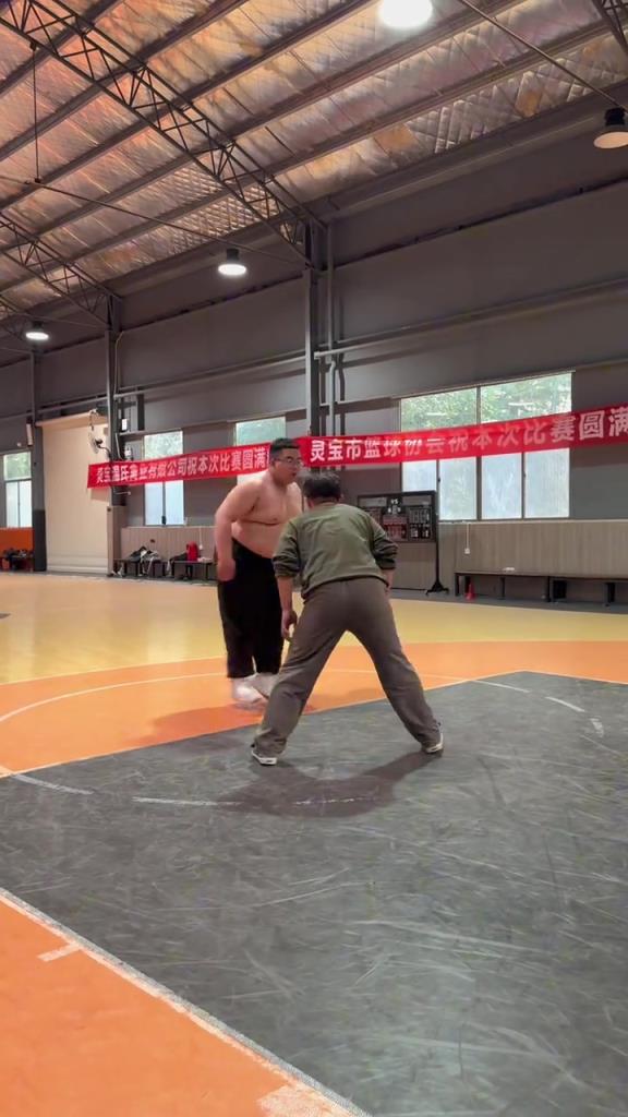 不懂就问，是不是会打球的胖子，投篮都很准啊！