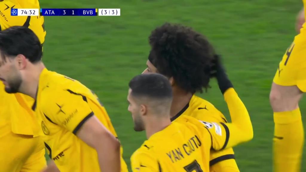 多特3-3总比分扳平！阿德耶米内切精彩兜射破门！