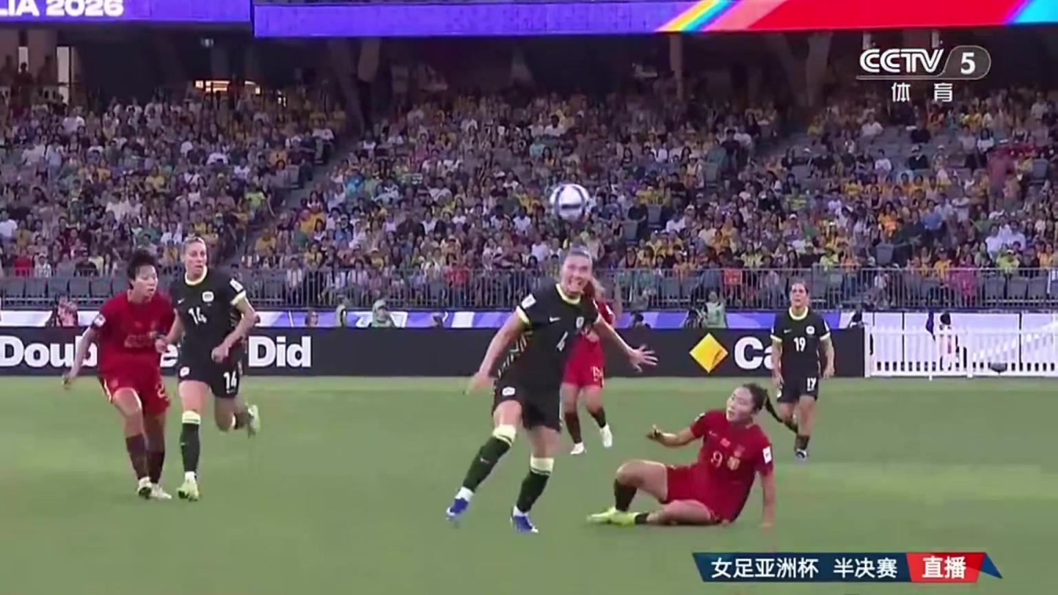 央视解说：张琳艳就像黑夜中射出的一支利箭一样，直穿对方心脏