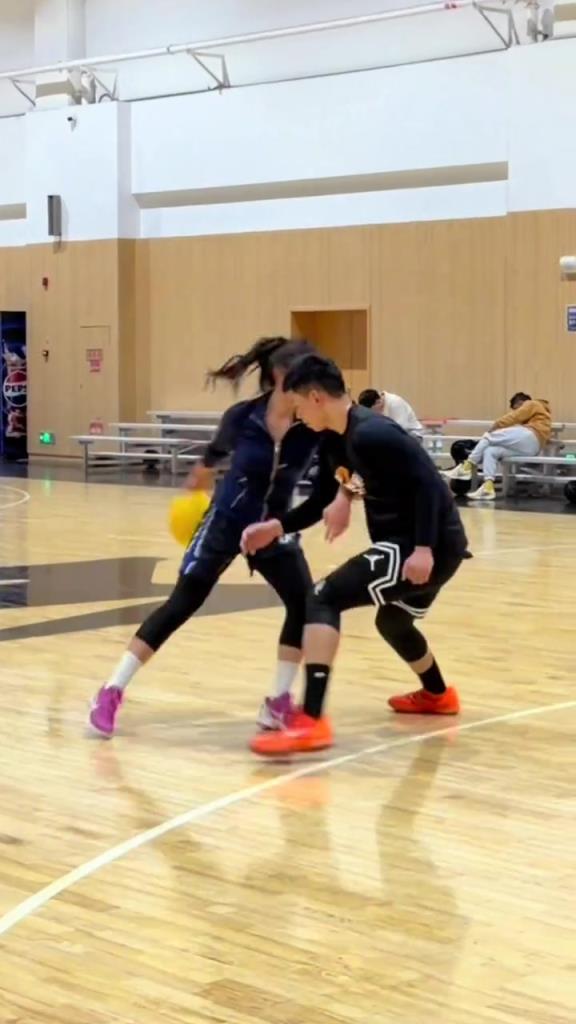 兄弟，这个背运过人打几分？