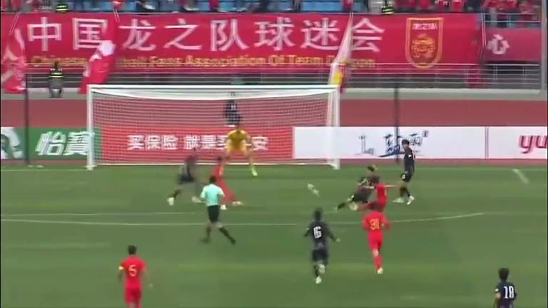 今天国足首秀！徐彬曾抢断后高速带球，网友：这是卡塞米彬吗？