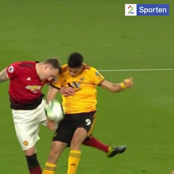 世界名画！名场面：琼斯似乎已经知道要发生什么了……