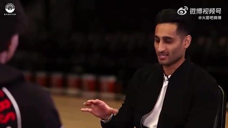 阿门：我比奥萨尔只早出生一分钟，我们偶像都是詹姆斯