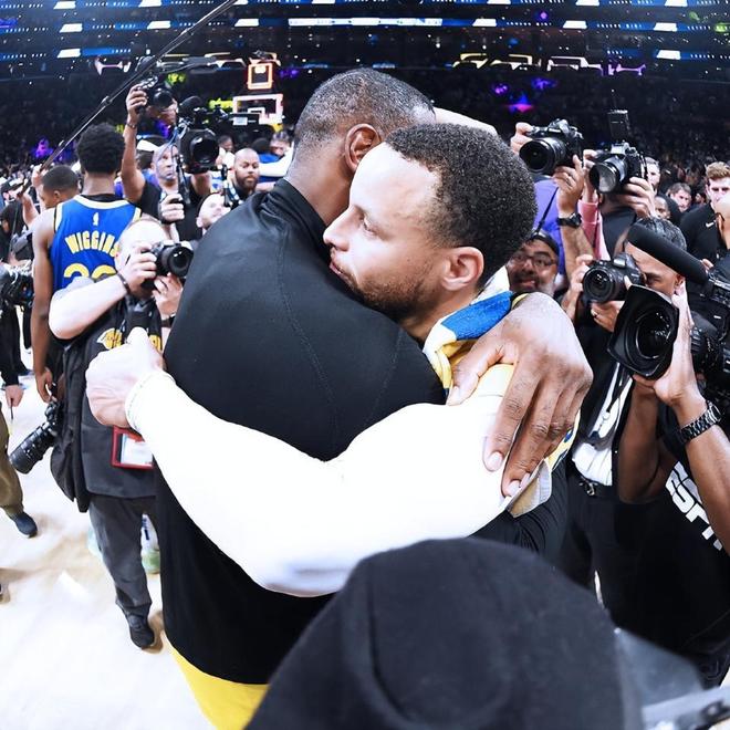 过去7年，勇士5年盈利NBA第一！詹皇加入，湖人却从第一跌到第三