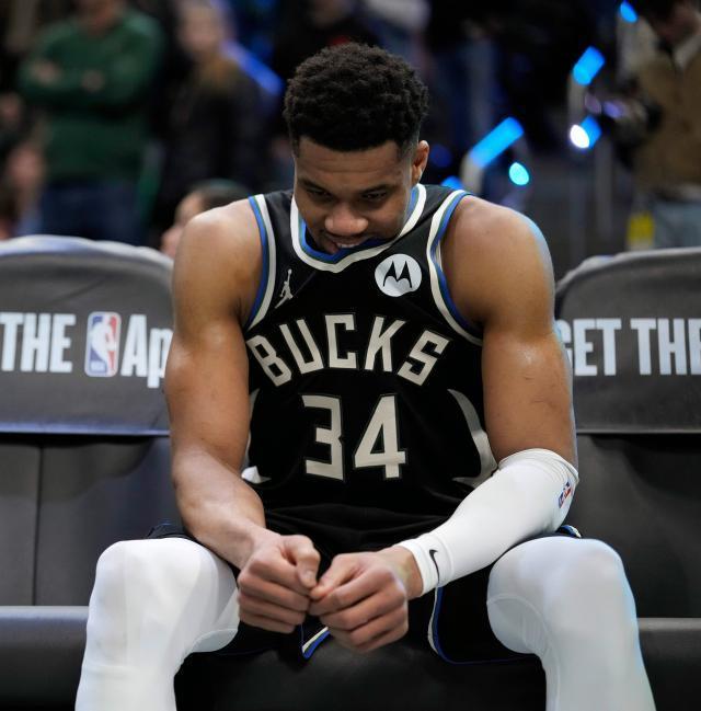 【观察】字母哥去留问号重重 雄鹿权力混乱导致僵局