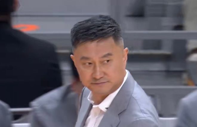 杜锋怎么了？广东队怎么了？聊聊这两个话题！