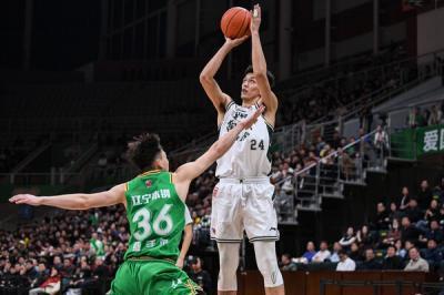辽宁92-89逆转同曦，布罗金顿23分，赵继伟11+11