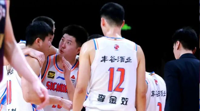 太可怕！四川单赛季29连败，打破CBA和NBA历史纪录，要被零封啊