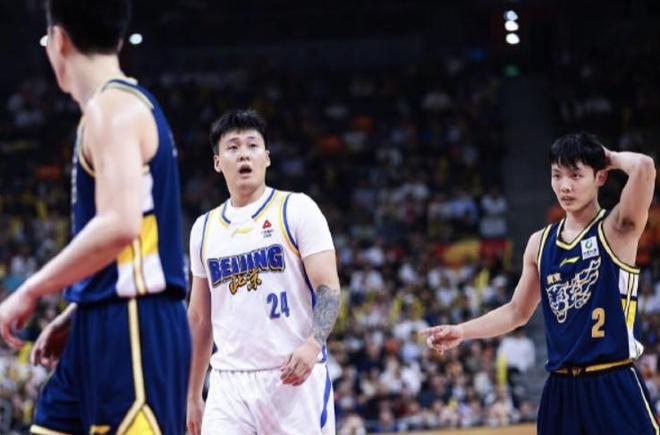 赵睿：第一次重回广东主场一切都那么熟悉，希望大家一切都好