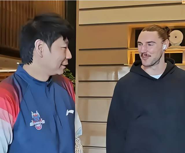 速度够快！山东新援传来好消息，正式官宣，取代克里斯，首秀敲定