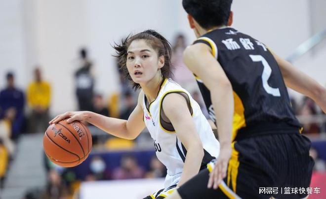 86比85读秒绝杀！女篮霸主1分惜败痛失赛点：杨力维13中3仅6分！