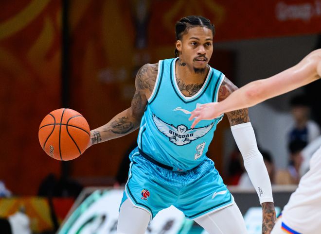 郭士强观战！青岛最多领先38分大胜北控 约瑟夫杨30+9廖三宁15+6