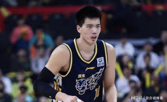 爆料广东队内讧，超级前锋和杜锋互喷，疑似要离队，忍受不了被骂