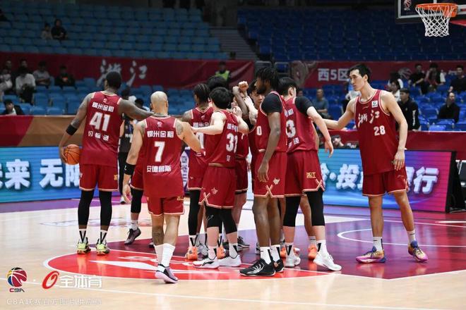 【CBA联赛】第三十二轮｜四人得分上双，浙江稠州金租87-70胜广州朗肽海本！