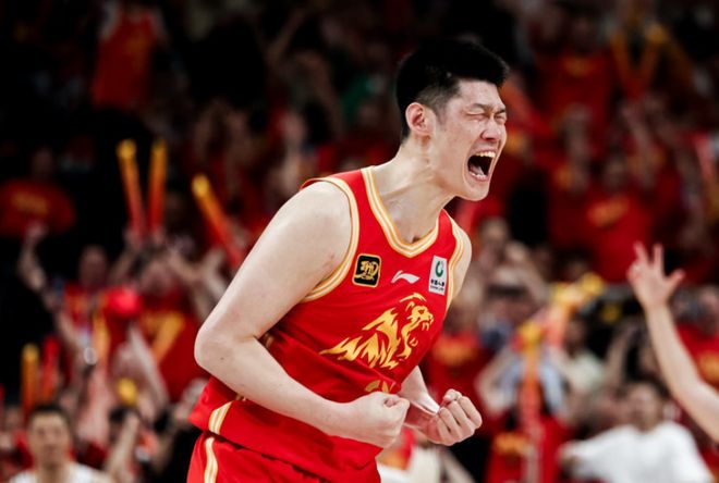 主场17战全胜！郭士强观战广厦38分大胜江苏7连胜 塔克33+6