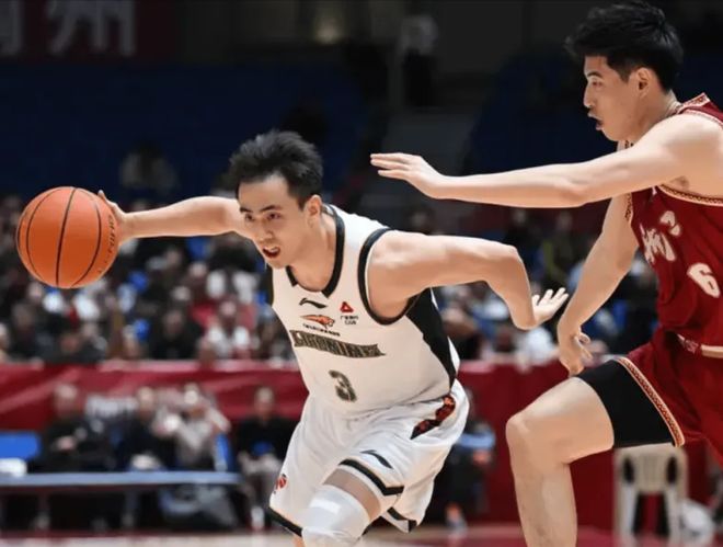 辽宁队三分23中5，赵继伟迎“里程悲”，谁能帮他排忧解难？