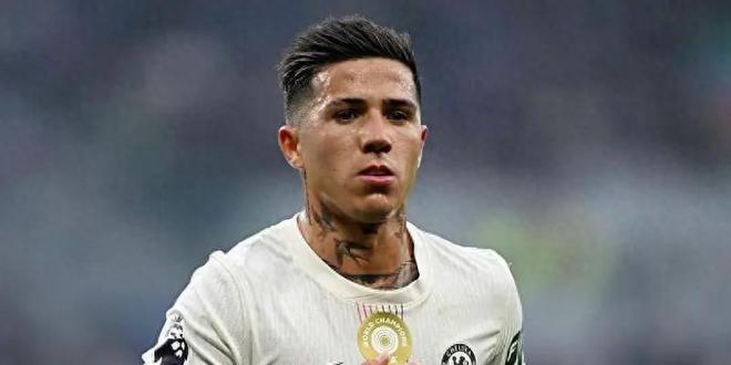 恩佐公开示好皇马遭重罚！切尔西主帅宣布：触碰底线，停赛两场