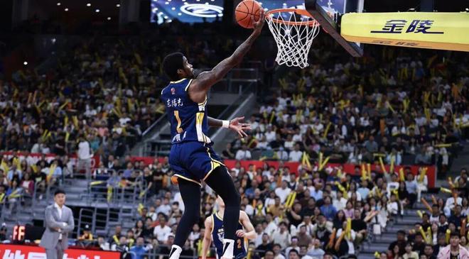 广东男篮关键卡位战，广东vs山东，萨林杰最新伤情出炉，徐杰遇到最大挑战，新大外援呼之欲出