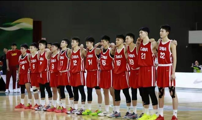 中国U18国青男篮热身赛中以78-62击败新西兰U18男篮