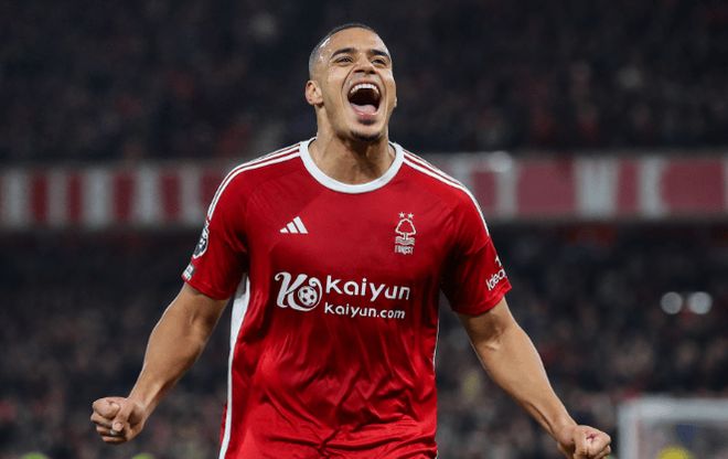 英超双雄会师欧联半决赛！西甲全军覆没，森林少打一人硬刚晋级