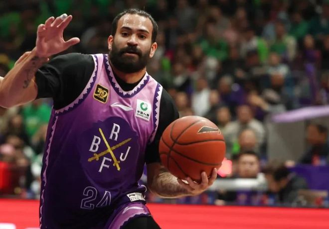 给机会不中用！北控没拼劲，张庆鹏引攻守崩盘，无缘季后赛真不甘