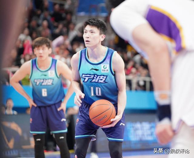 扎心！刘晓宇下半场三分4中4爆砍18分最佳一战断送北控季后赛希望