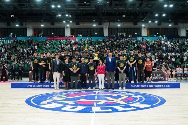 香港金牛：下一站CBA