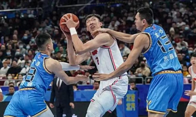 零换援藏隐忧？上海外援伤病未愈，四强之路难走