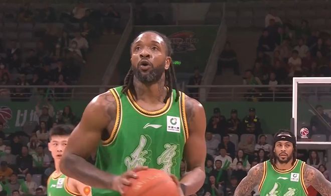 辽宁队外援威尔斯，发文回应球迷！