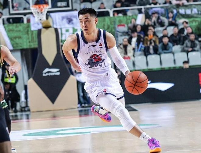 高诗岩随队抵辽，成山东男篮逆绝境求生关键变量