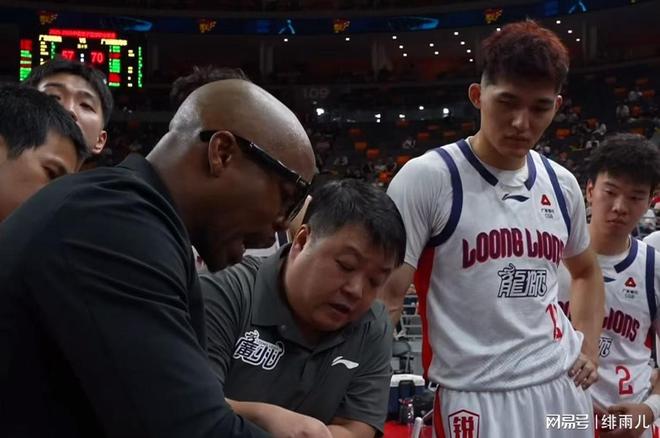 拉多维奇临时上位？广东队G2生死战可能换帅，米切尔碾压杜锋！