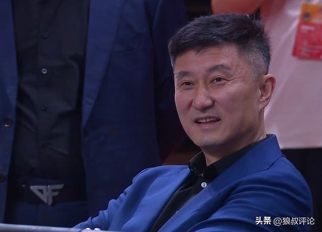 杜锋明智变阵！麦考尔首节3中0+2失误遭弃用 双外援34+23统治禁区