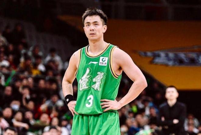 CBA新消息！赵继伟伤病好转，广东球票一票难求，孙铭徽即将复出