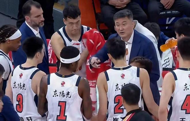 广东男篮被看衰，主场门票票价出炉 杜锋爱将场均0.7分引球迷不满