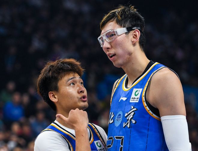北京双核弑旧主：赵睿复出11+5+3全能 周琦11篮板全场最高
