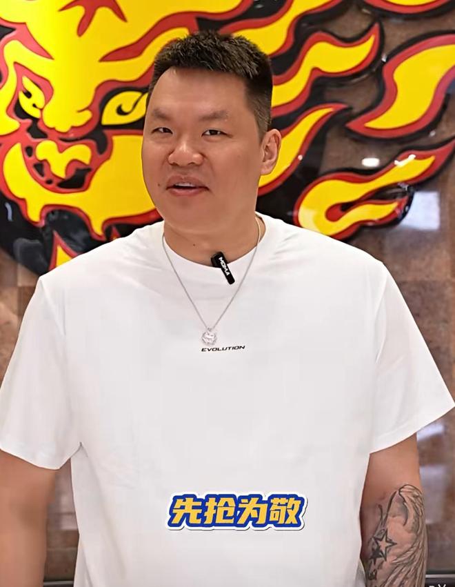 广东3消息！宏远官方预热生死战，徐杰合同明年到期，张昊新动态