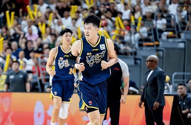19记三分展现广东韧性：周琦关键失误帮助北京队遭到绝杀