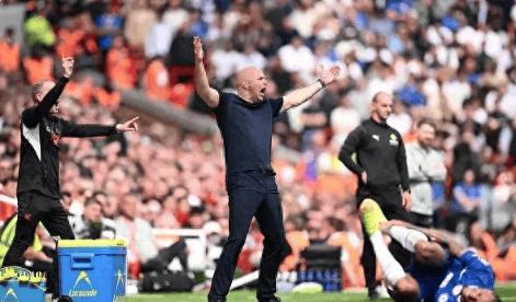 3-0，1-1！英超悲喜夜！曼联红军遭平，曼城13轮不败，积分榜更新