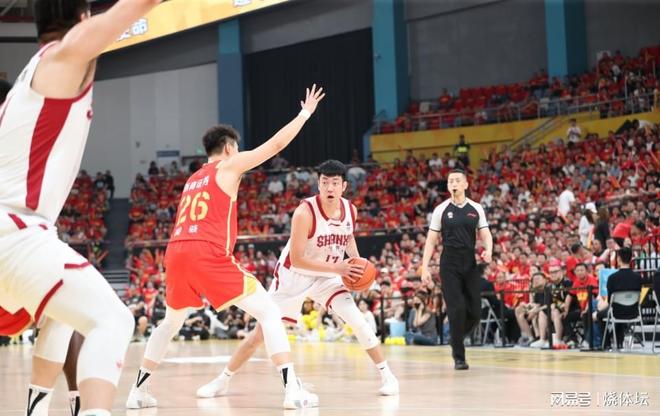 CBA四强出炉：卫冕冠军2-1逆转山西，胡金秋15分率队晋级
