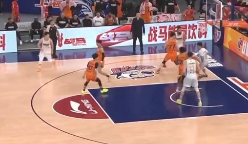 持续压制，上海男篮赛季三杀北京&主场豪取23连胜