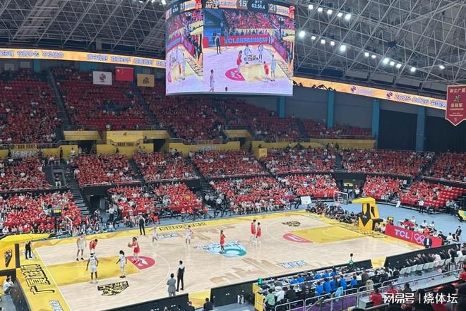 CBA半决赛：广厦拒绝深圳逆转，胡金秋20分8板+孙铭徽12分