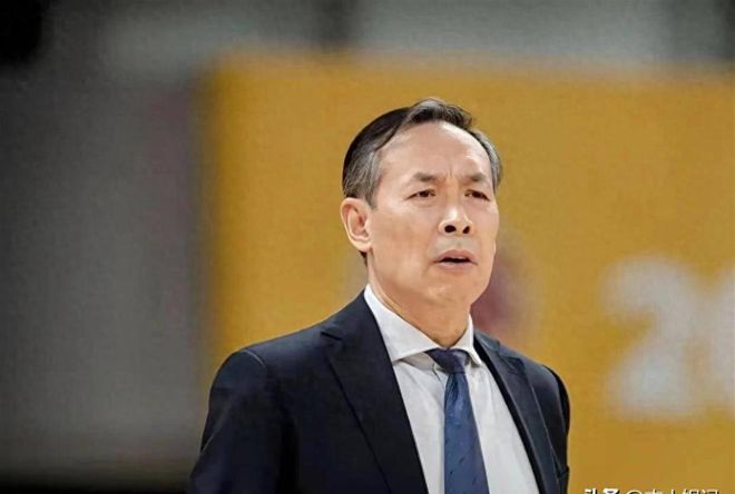北京不敌上海0-1落后！周琦坦言：古德温盘活全队，限制难度极大
