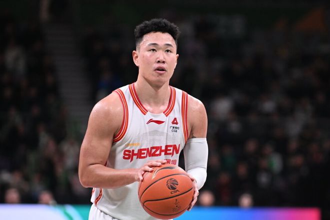 MVP对决！贺希宁11中3仅6分遭胡金秋20+8碾压 下半场0分隐身