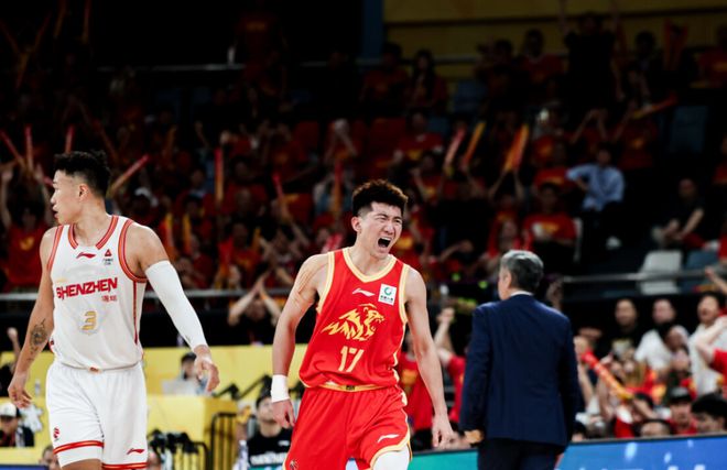 狂砍32分9板11助！这就是本土最强内外组合，CBA最大争冠热门浮现