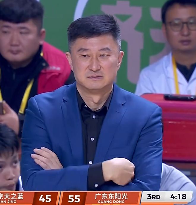 预测广东休赛期的三操作！续约杜锋杜润旺、回购徐昕、放弃萨林杰