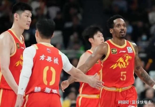 狂轰46分后再砍30分！CBA现役第一人非他莫属：男篮该考虑他了？