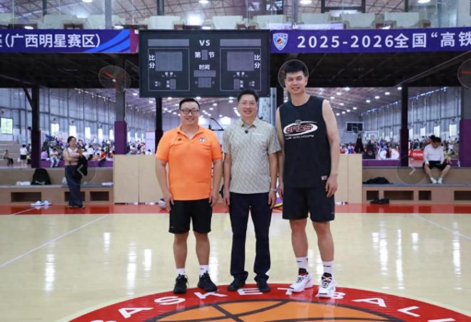 他是CBA最好的教练，执教22个赛季被禁赛5年，今仍热爱篮球作指导