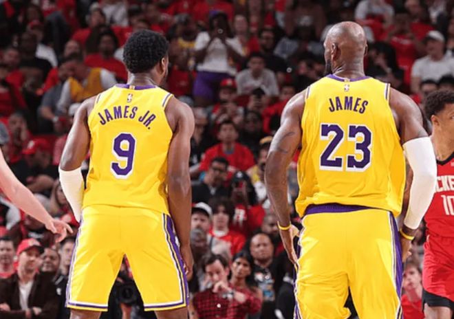 神奇逆转！湖人3-0火箭创历史，詹姆斯连创2大神迹 申京空砍33+16