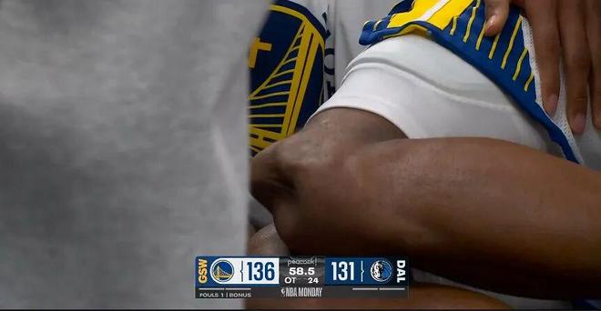 重伤！担架抬走！骨头外凸！全场球员都哭了....