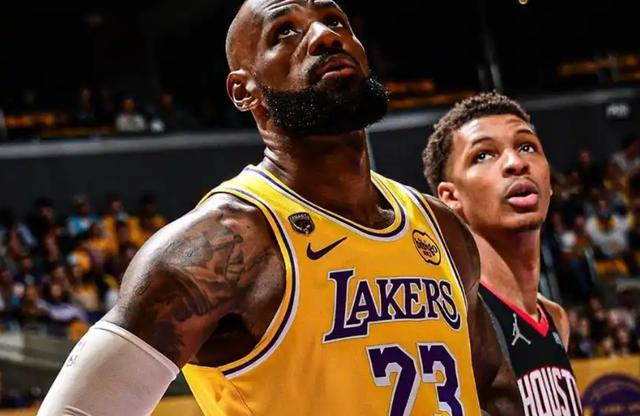 富保罗：湖人应做所有事确保老詹留队 季后赛表现催湖人续约